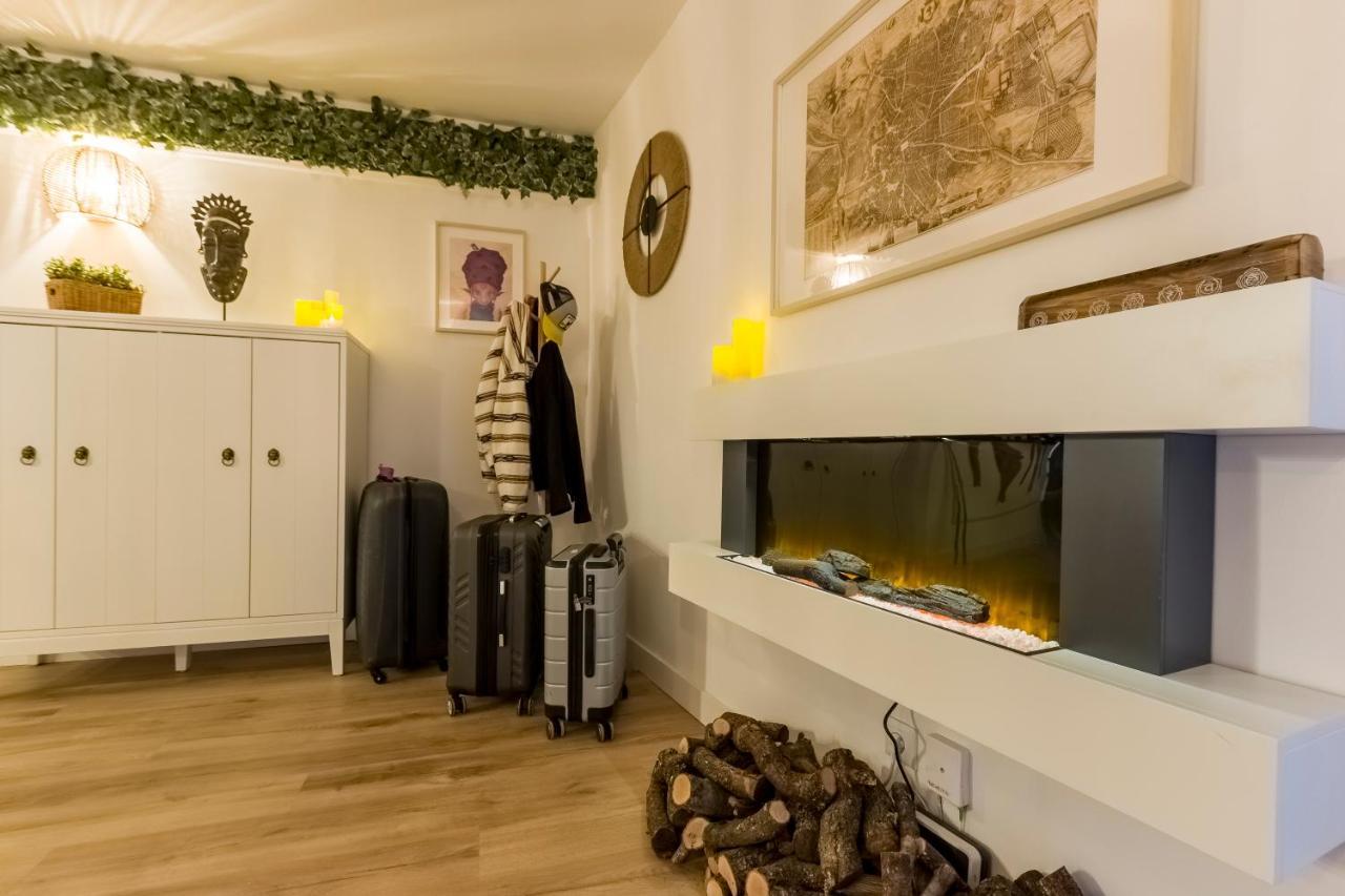 Hostel Santo - Coworking - Coliving - Madrid Exteriér fotografie