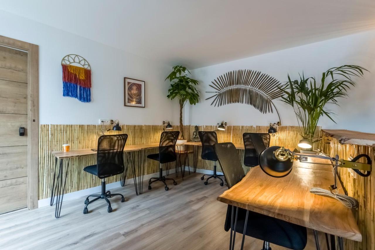 Hostel Santo - Coworking - Coliving - Madrid Exteriér fotografie